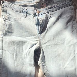 Women’s skinny jeans